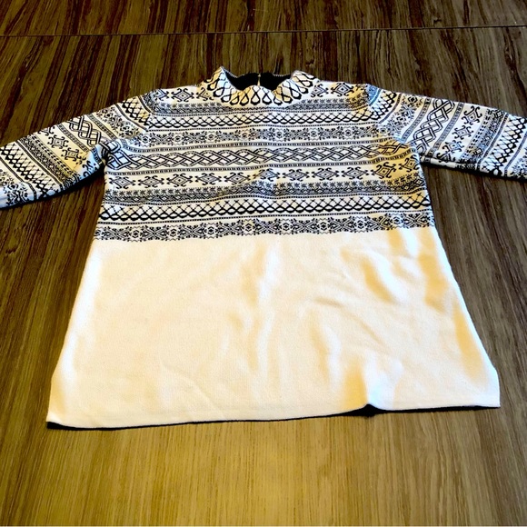 NorthStyle sweater - Picture 2 of 11